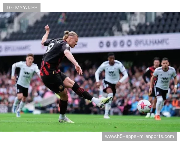 哈兰德轻松刷新英超百球纪录 曼城需谨慎使用避免伤病风险 哈兰德轻松刷新英超百球纪录 曼城需谨慎使用避免伤病风险