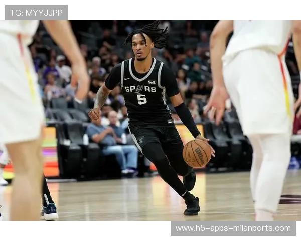 卡斯尔单场11助再进阶！马刺真控卫雏形出现