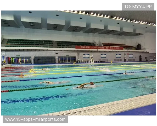 游泳队模拟赛让选手赛场临场不乱