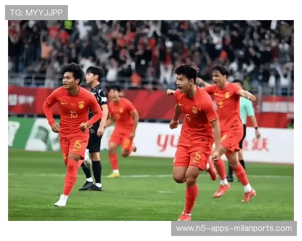 孙兴慜边路大范围转移引起全场惊叹：速度、技巧与科技的碰撞