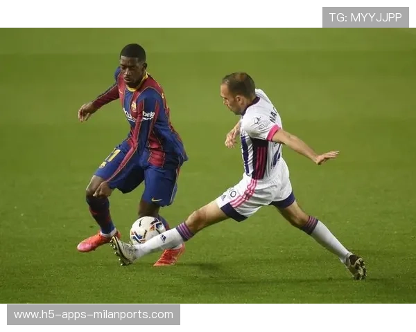 巴萨登贝莱速度突破后点抽射建功，闪耀诺坎普